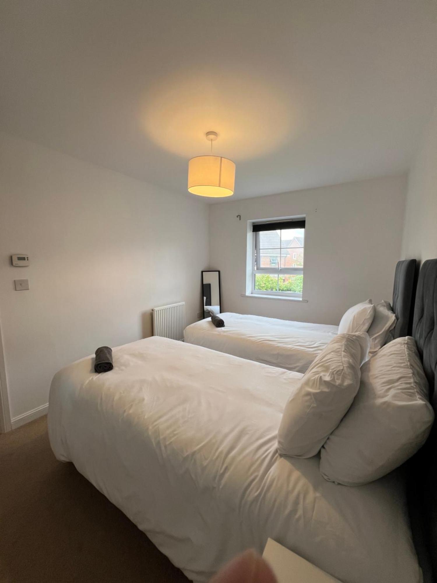 Apartment Cozy 3 Bed - Prime Location